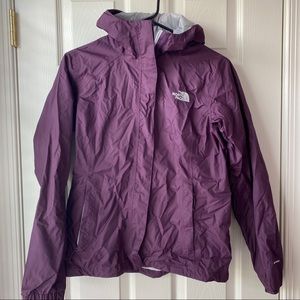 North Face Women’s Venture rain jacket XS